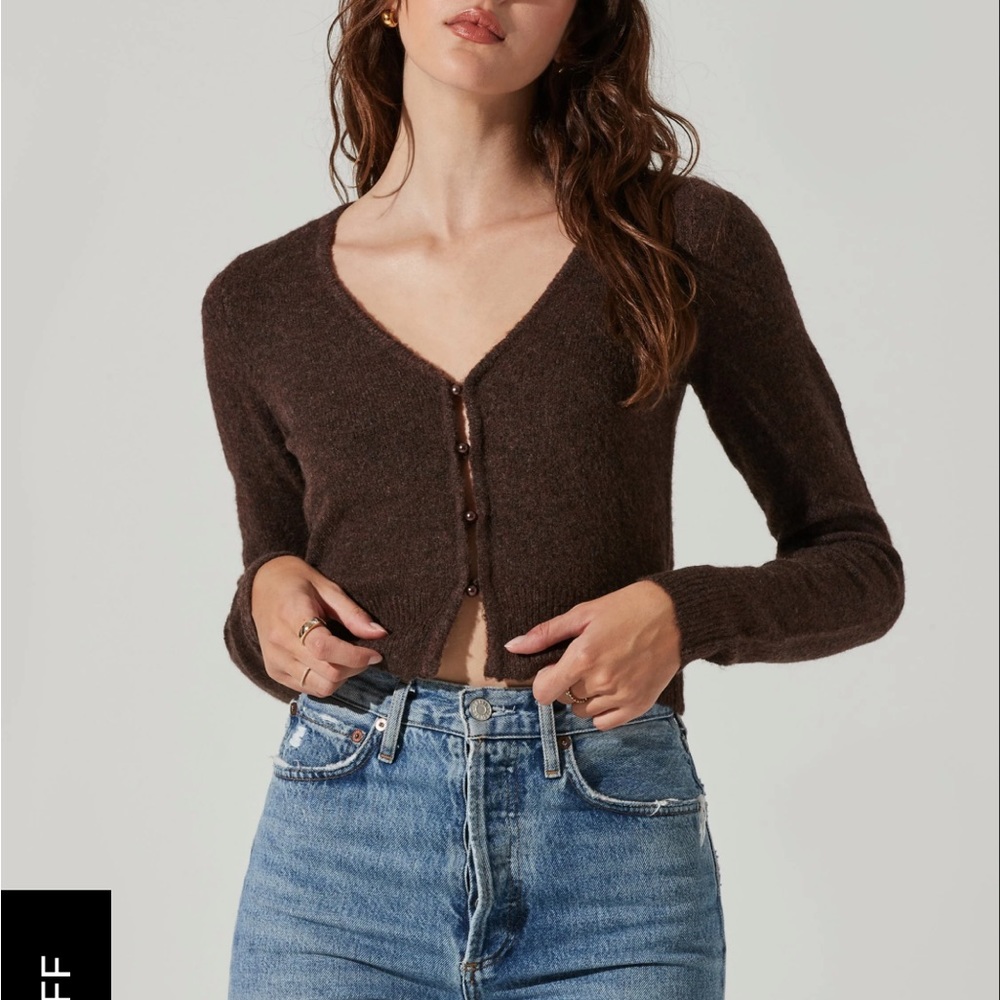 ASTR Brown Cropped Pearl Button Cardigan